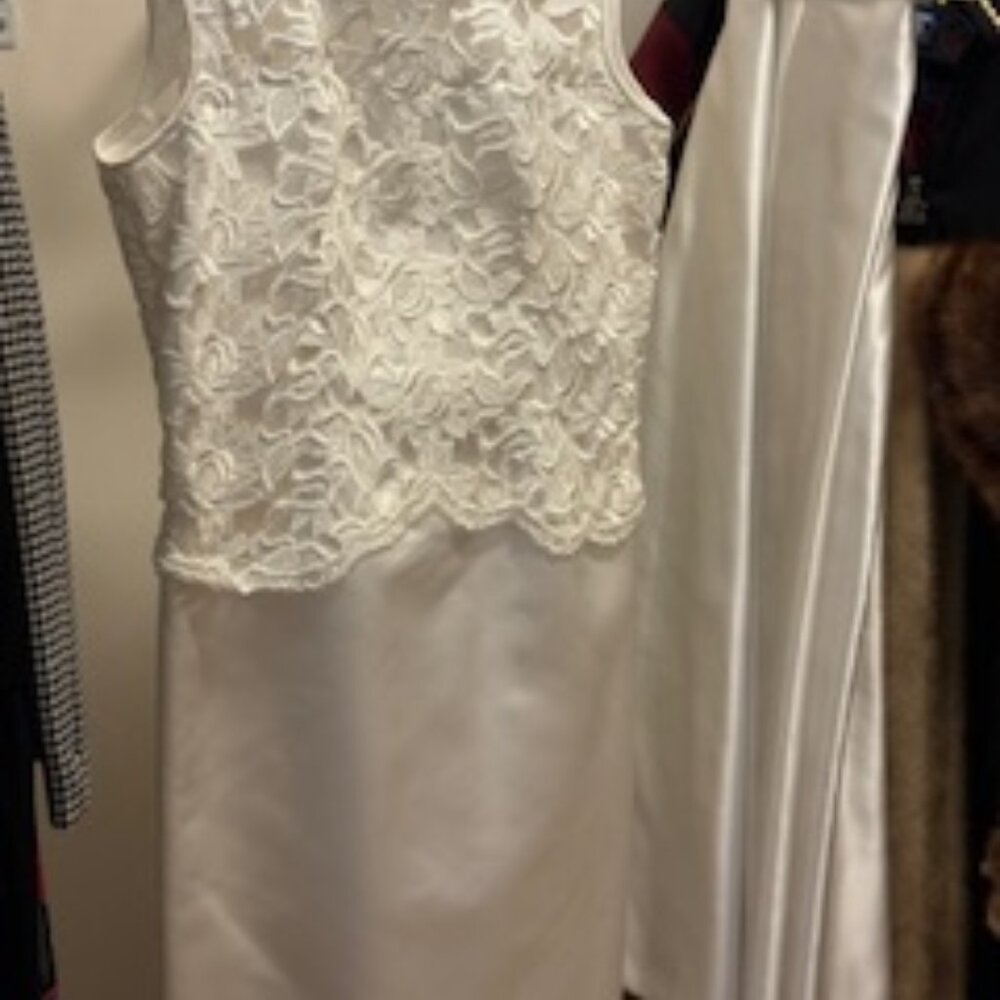 Wedding Sheath/Gown, Size 14, Off White